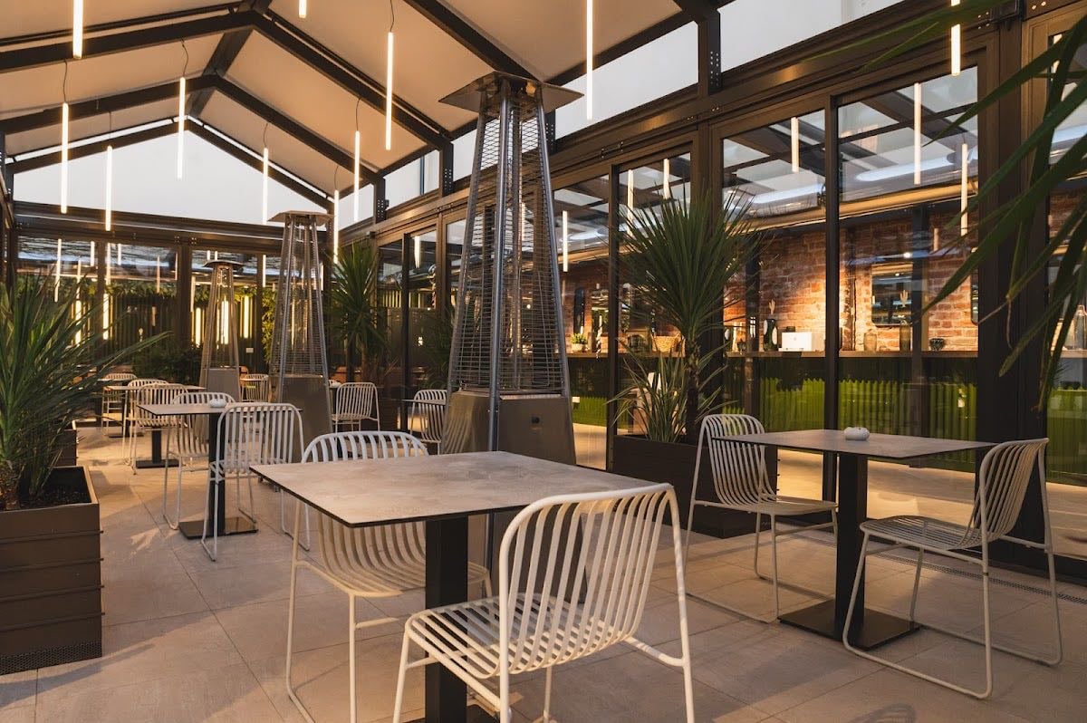 California Bakery Garden & Lounge