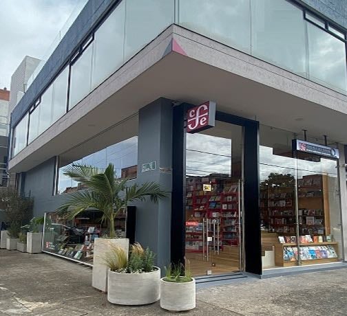 Librería María Mercedes Carranza