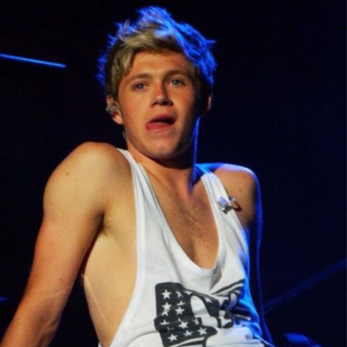 frat boy Niall ! - frat boy Niall is my favourite ! π€