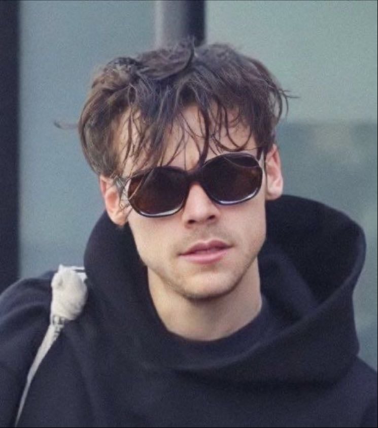 hoodie harry - anywhere but the studio 🤗