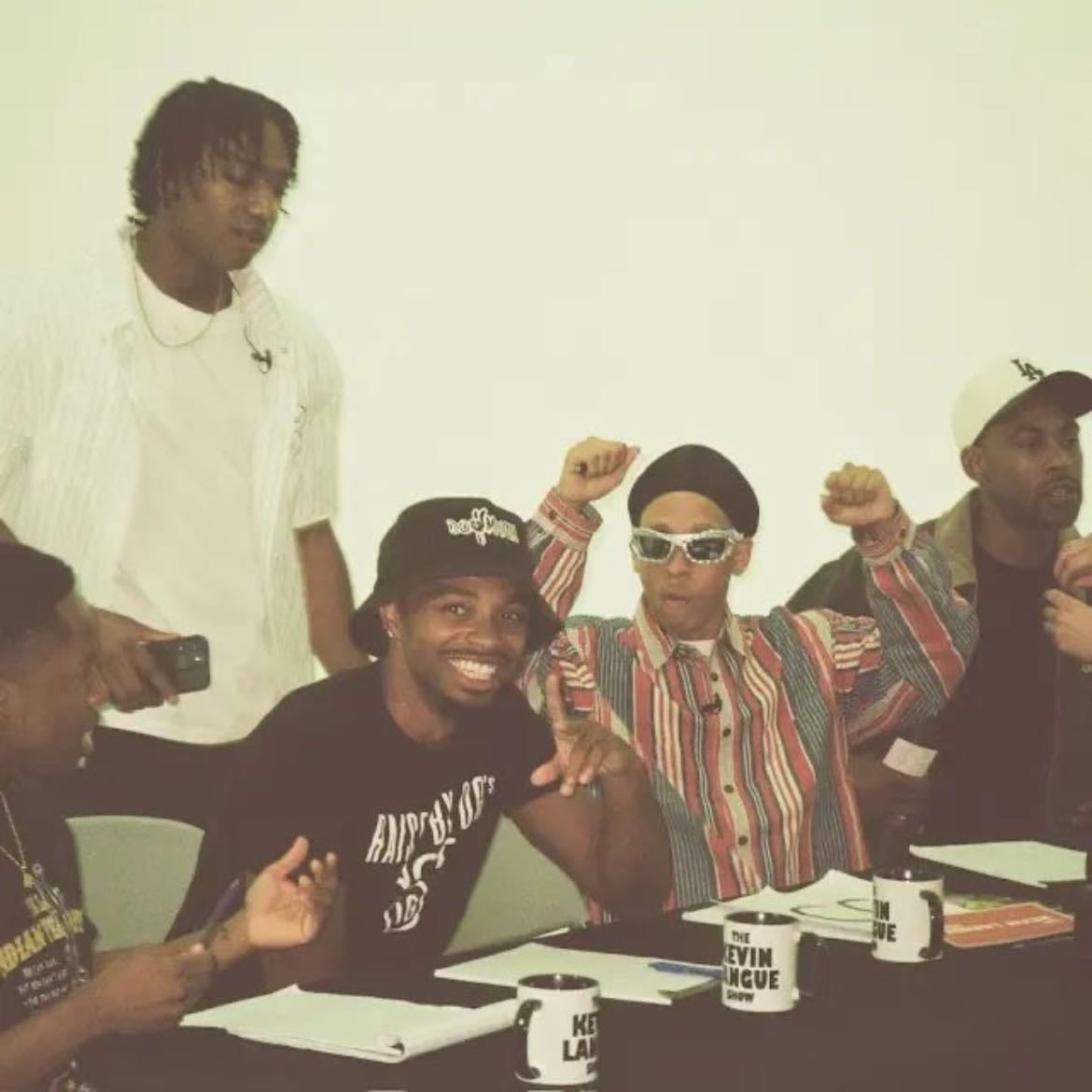 kevin langue show - itβs just so funny idek