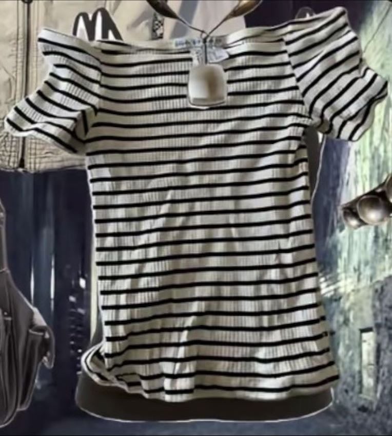 Off shoulder cotton T-Shirt