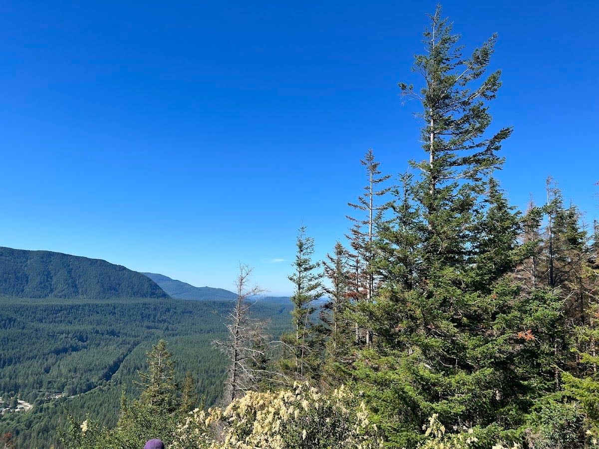 Rattlesnake Ledge Trailhead