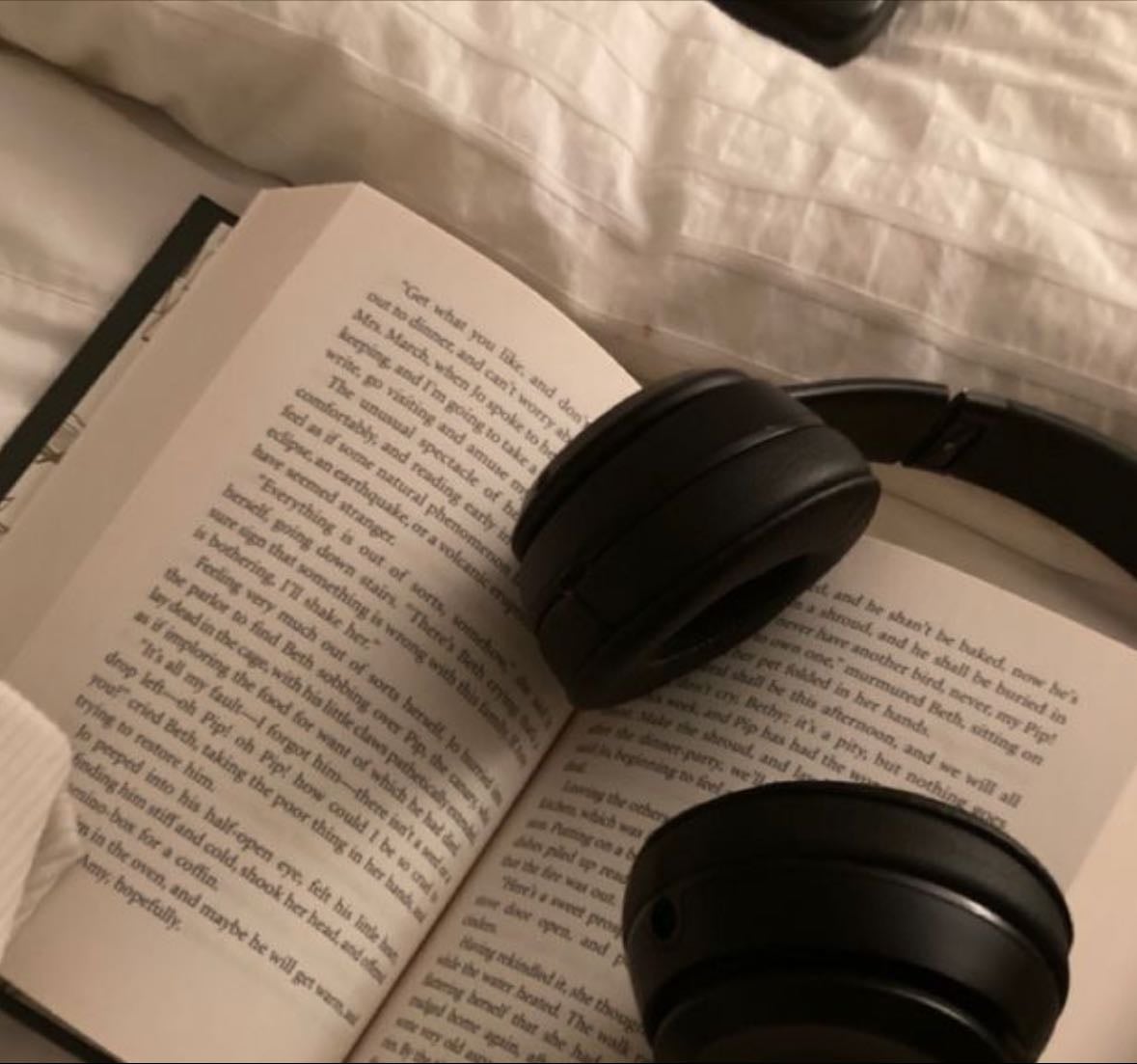 books - Books hypelist by Sinnint