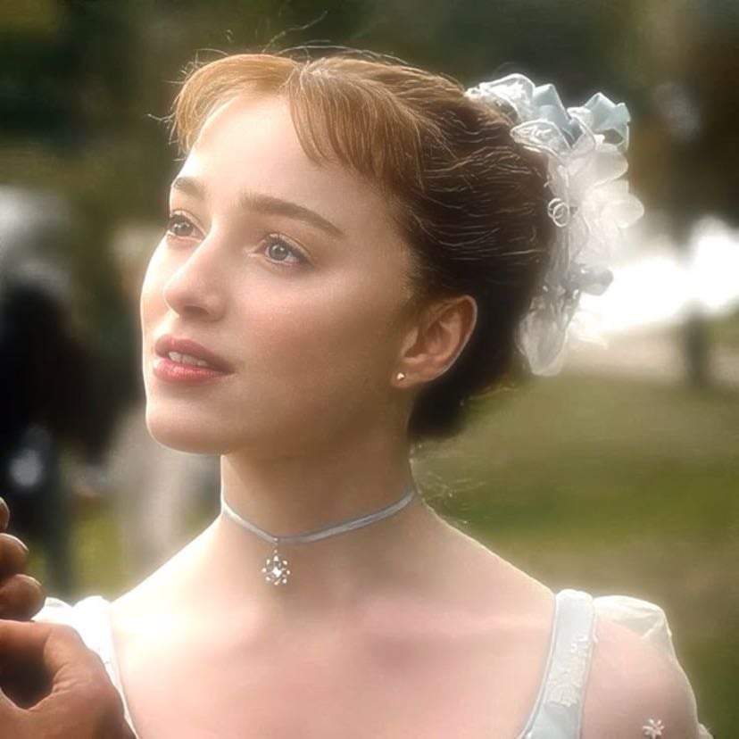 Daphne Bridgerton - Bridgerton Season One