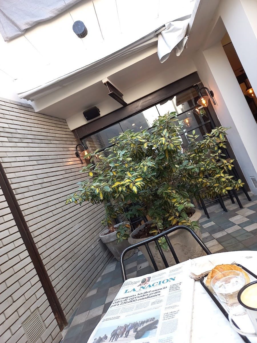 Bleri Panadería y Café