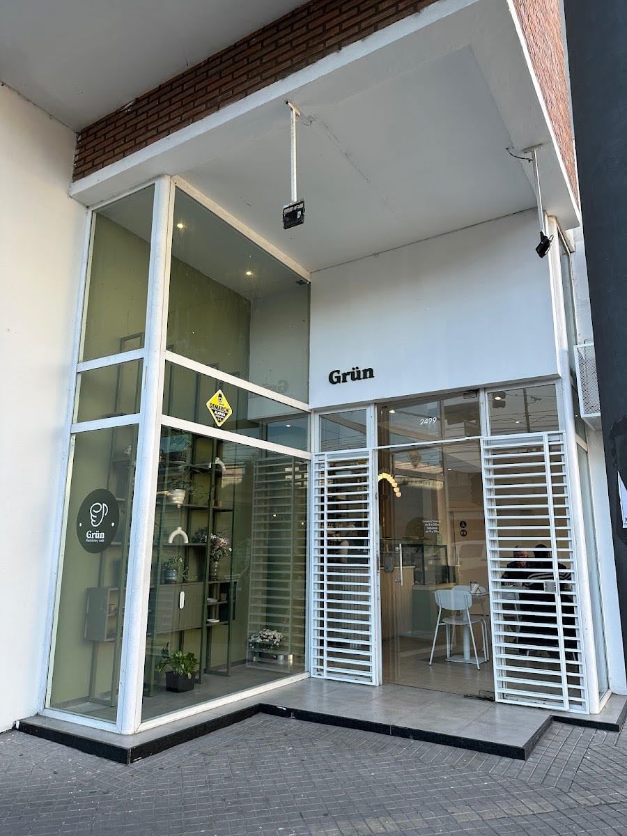 Grün Pasteleria y café
