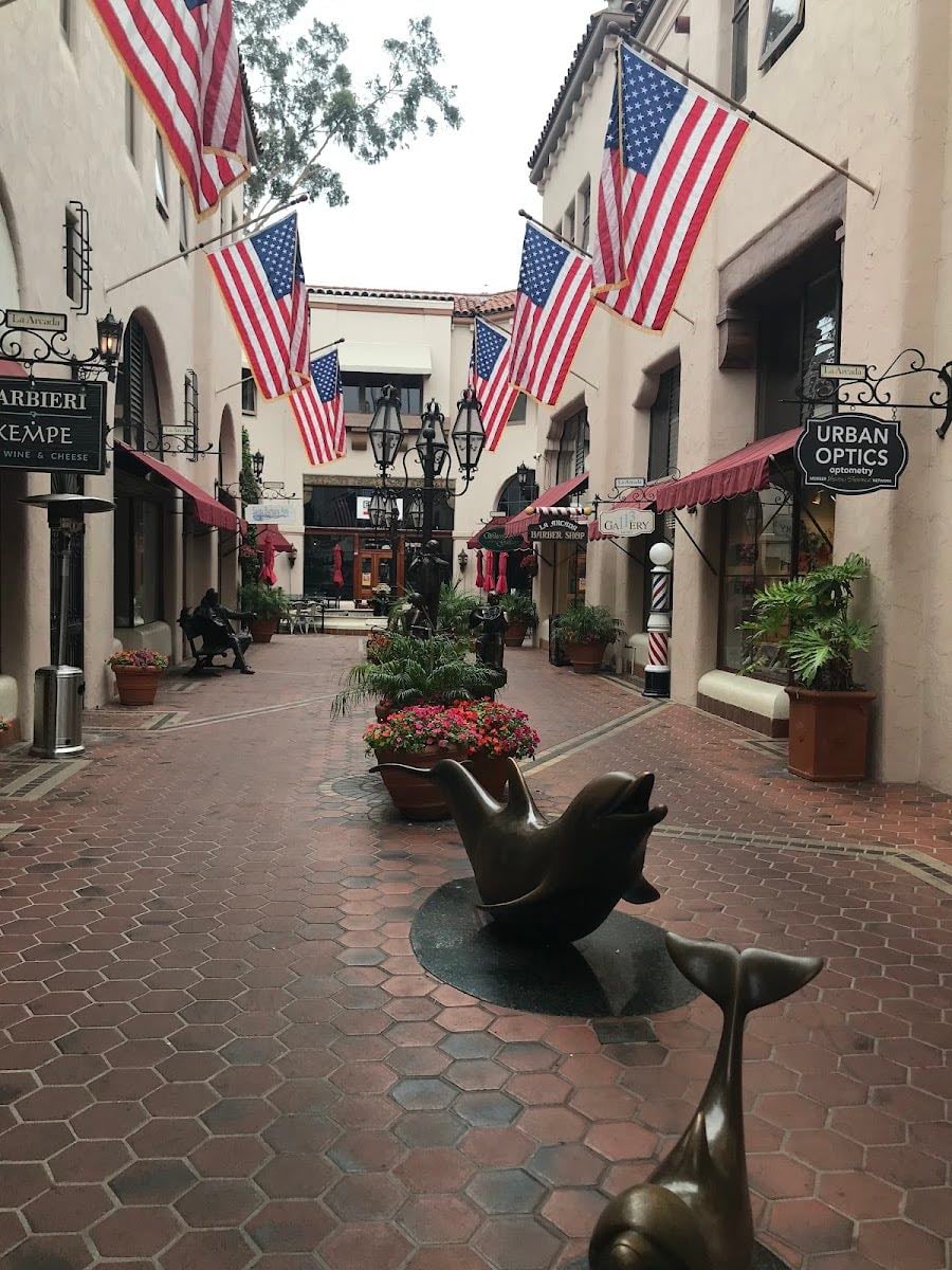 La Arcada Barber Shop