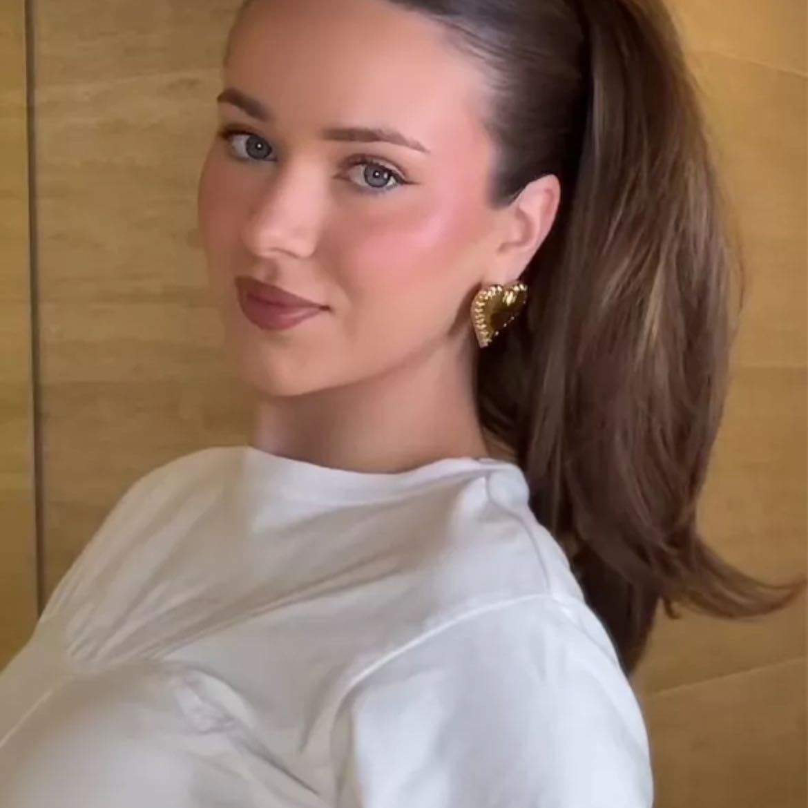 Sophie Suchan - @sophiesuchan
