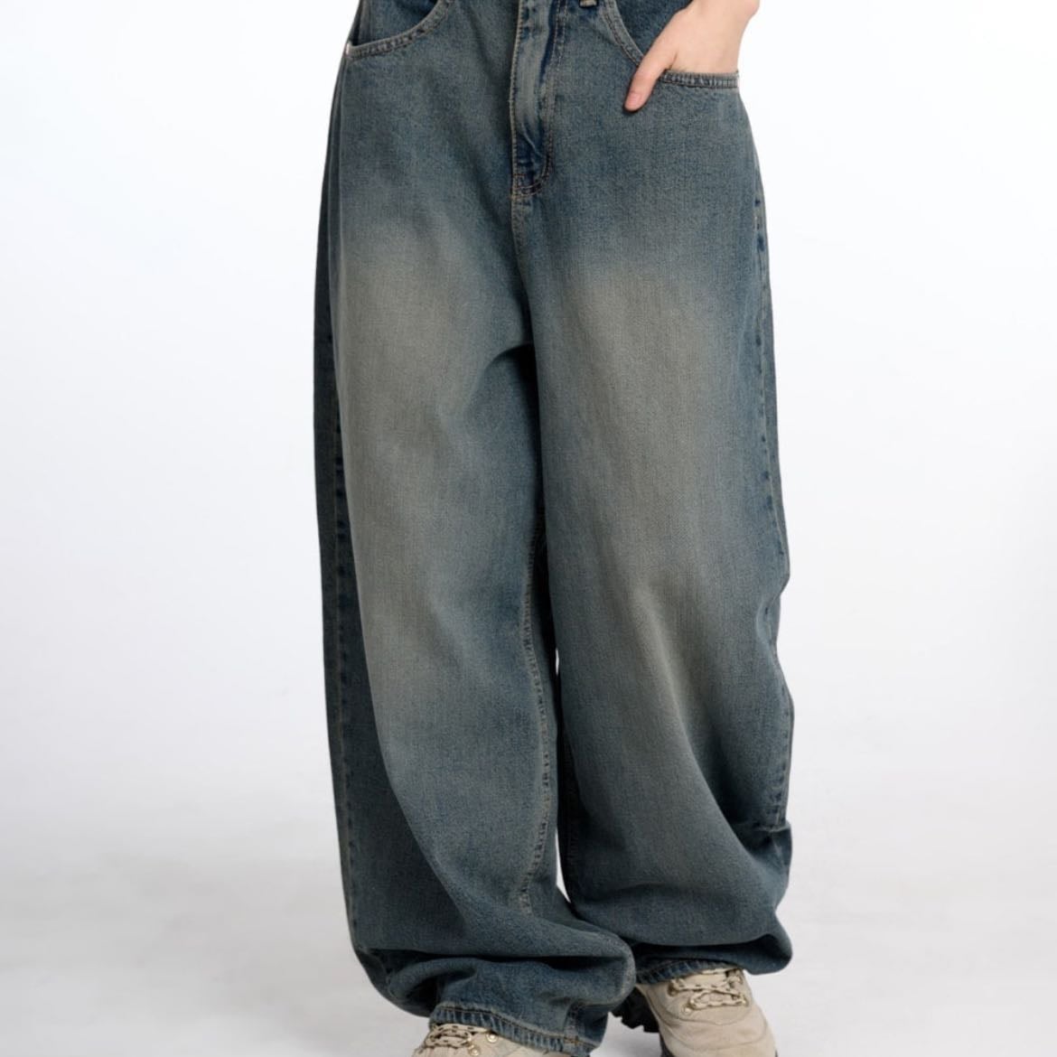 Baggy jeans