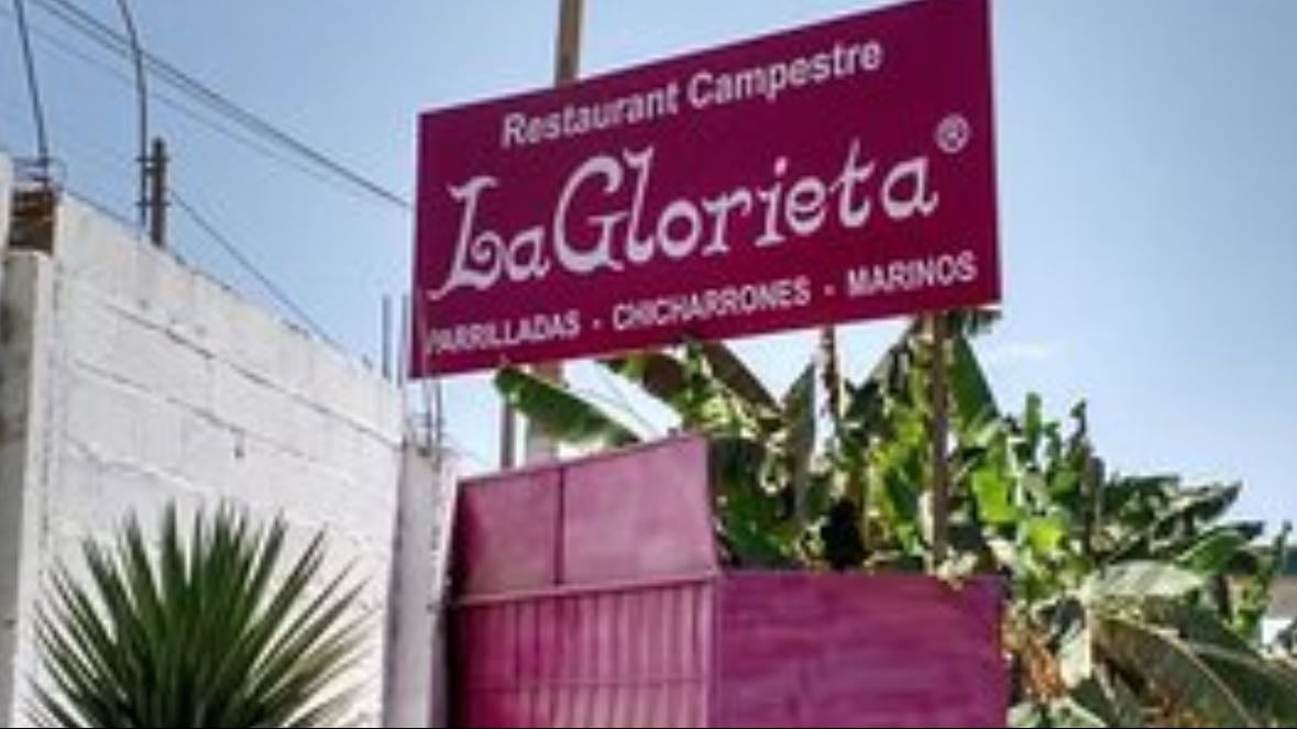 Restaurant la Glorieta Tacneña - Point famoso en la ciudad de de comida nacional y regional (platos criollos)