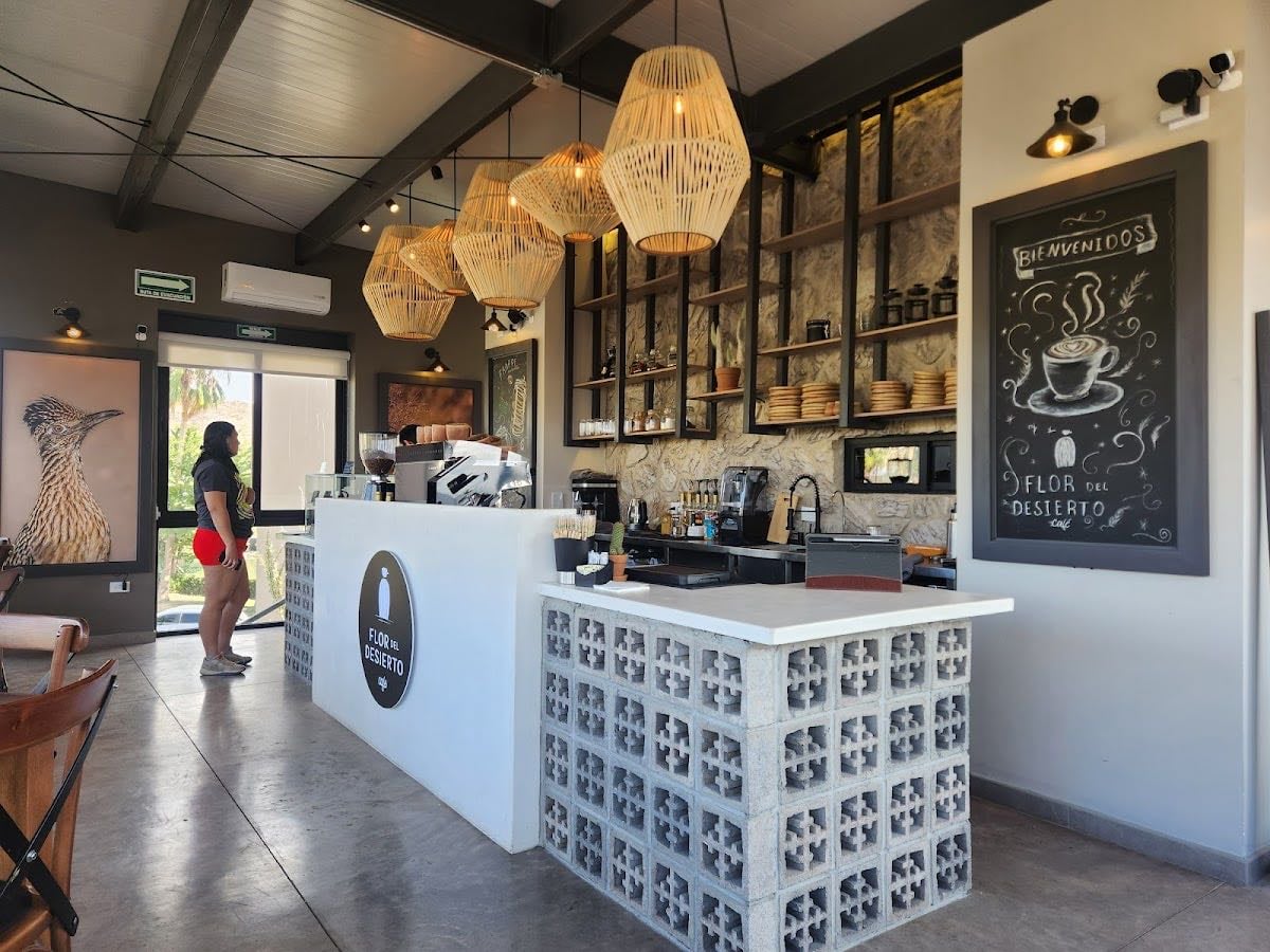 Flor del Desierto Café