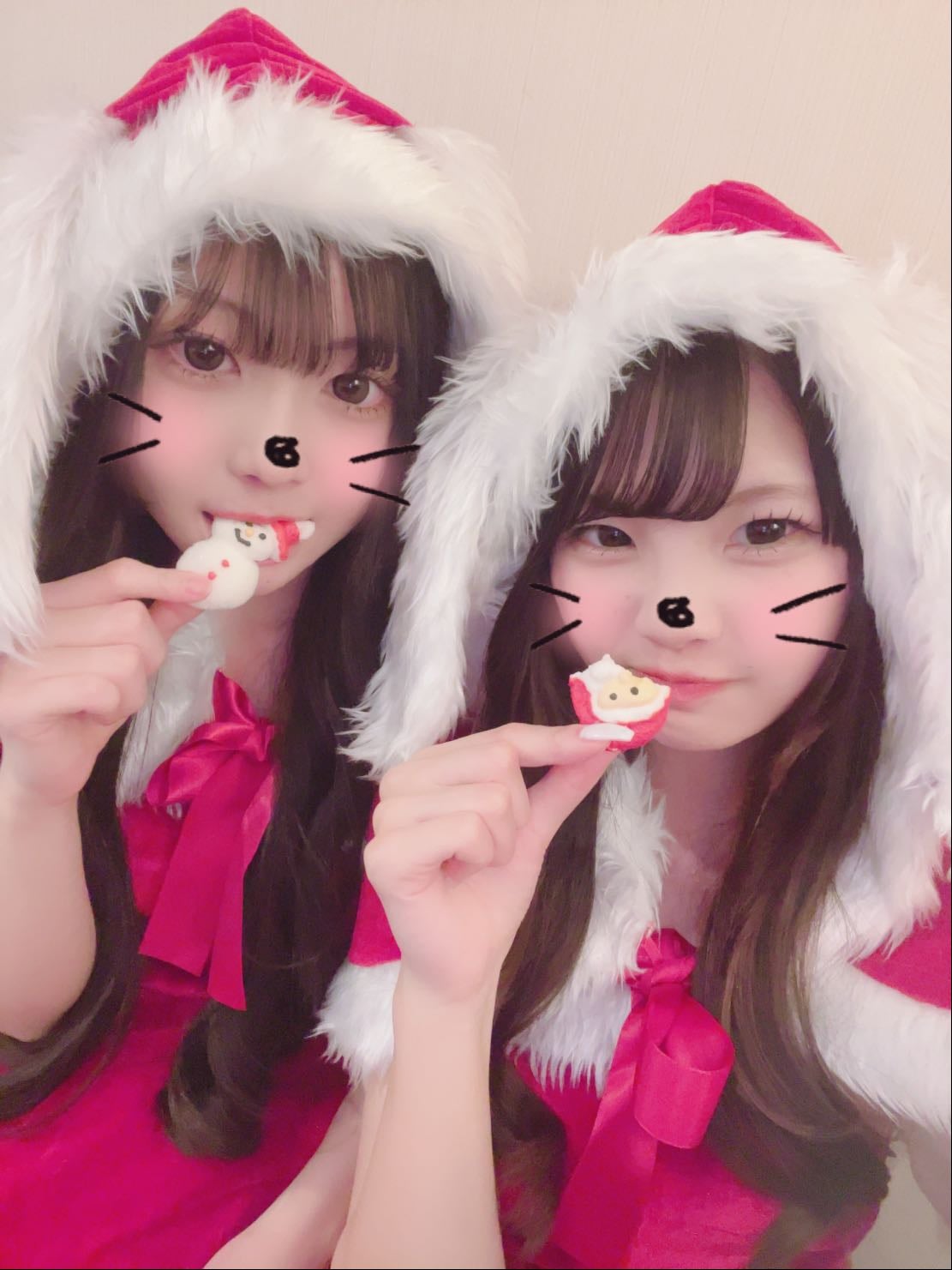 サンタコス🎅❤️ - 友達とサンタコスしてクリスマスパーティーしたらたのしいよ💕✨
いつもホテル予約してホテルでクリスマスパーティーしてる!!🎄✨️