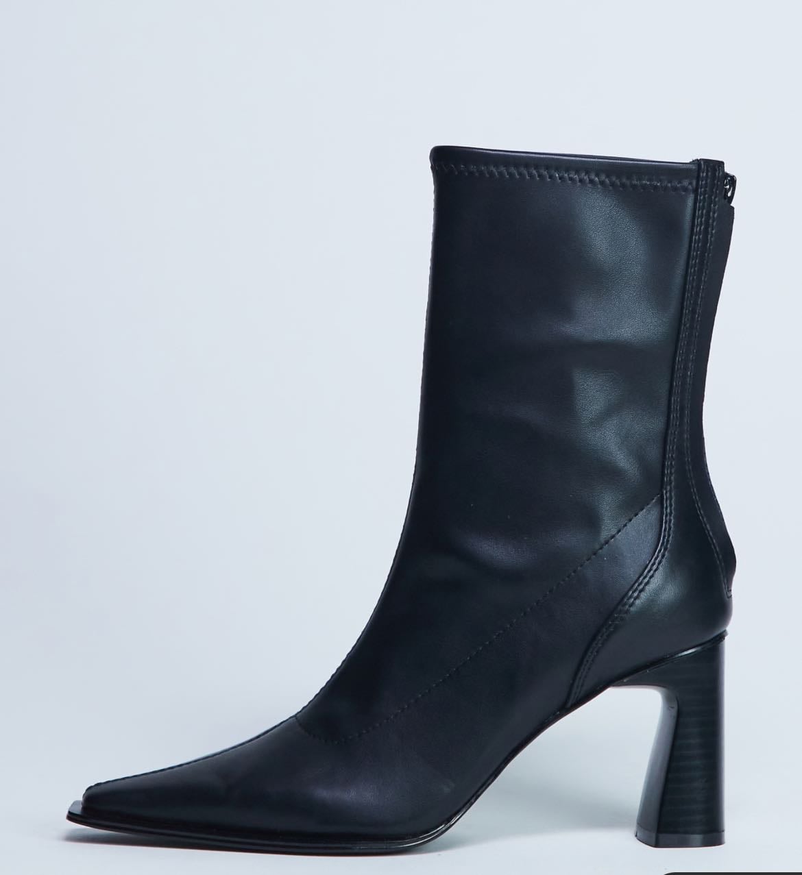 Bottines à bout affiné - 64,99€