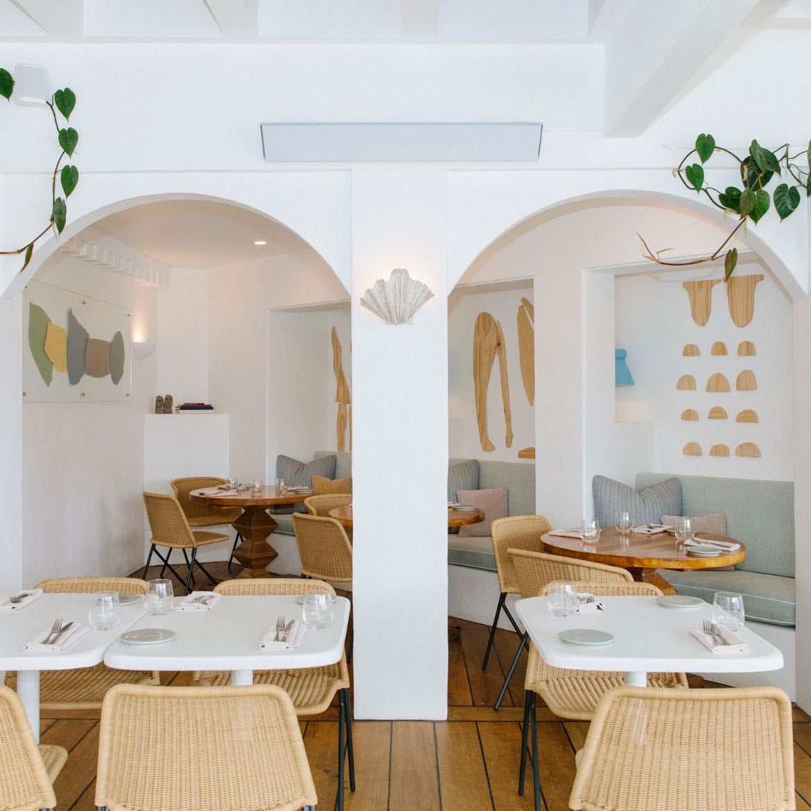 Raes on Wategos - Brunch