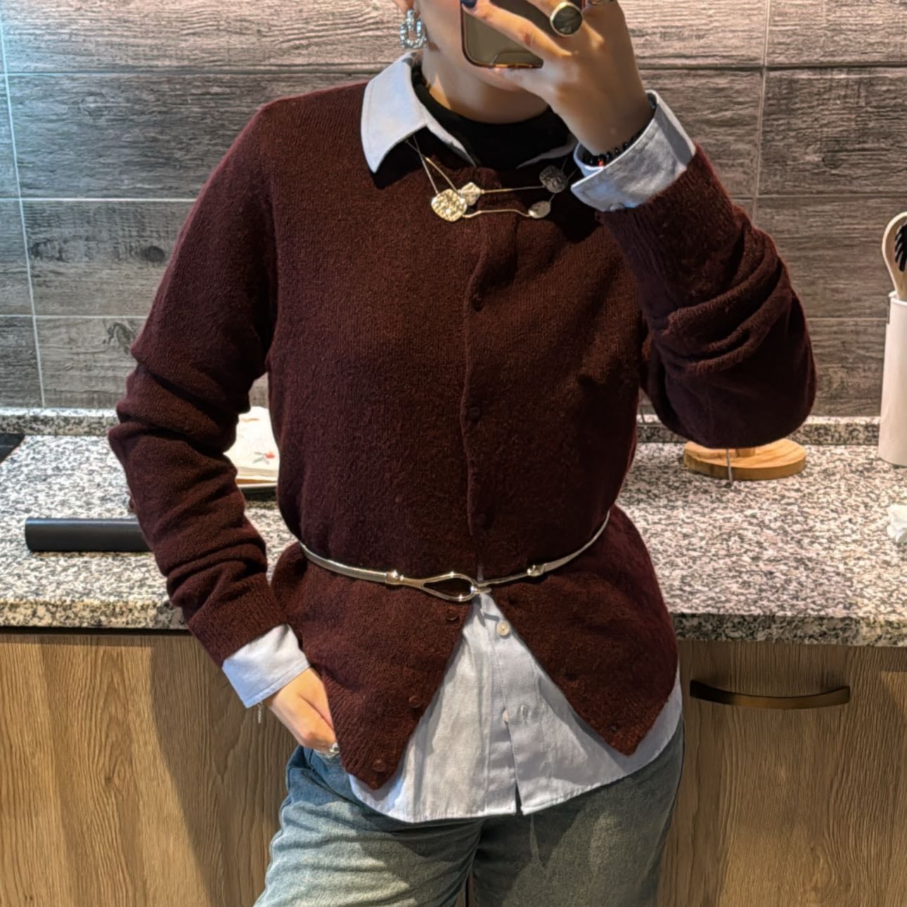 Dad shirts! - puedo decir que es de las cosas que más utilizo para hacer ese layering y se ve muy cooll! quiero más colores