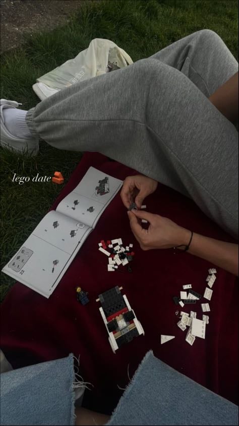lego date