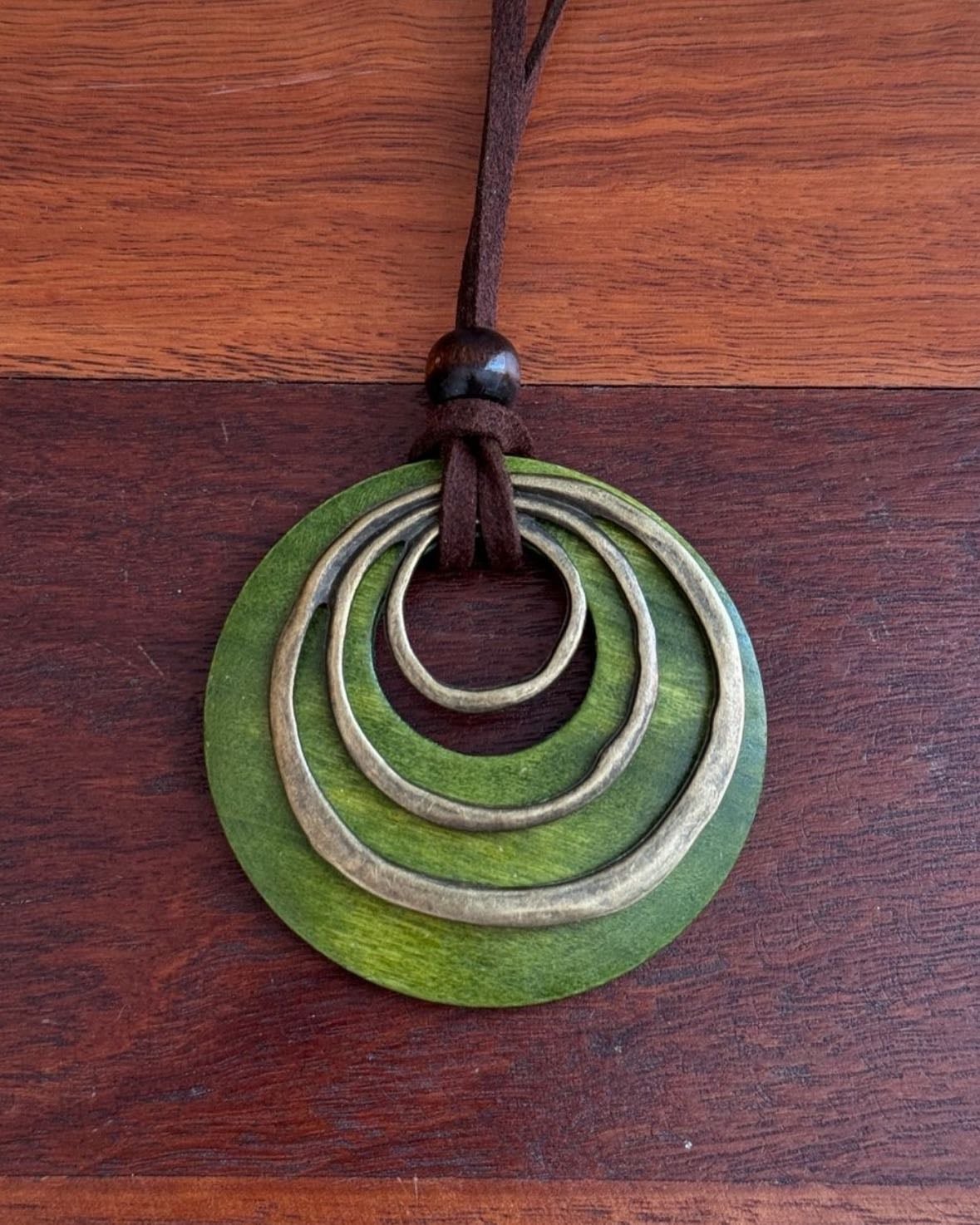 Big pendant necklace