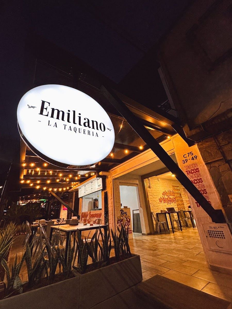 Emiliano La Taquería
