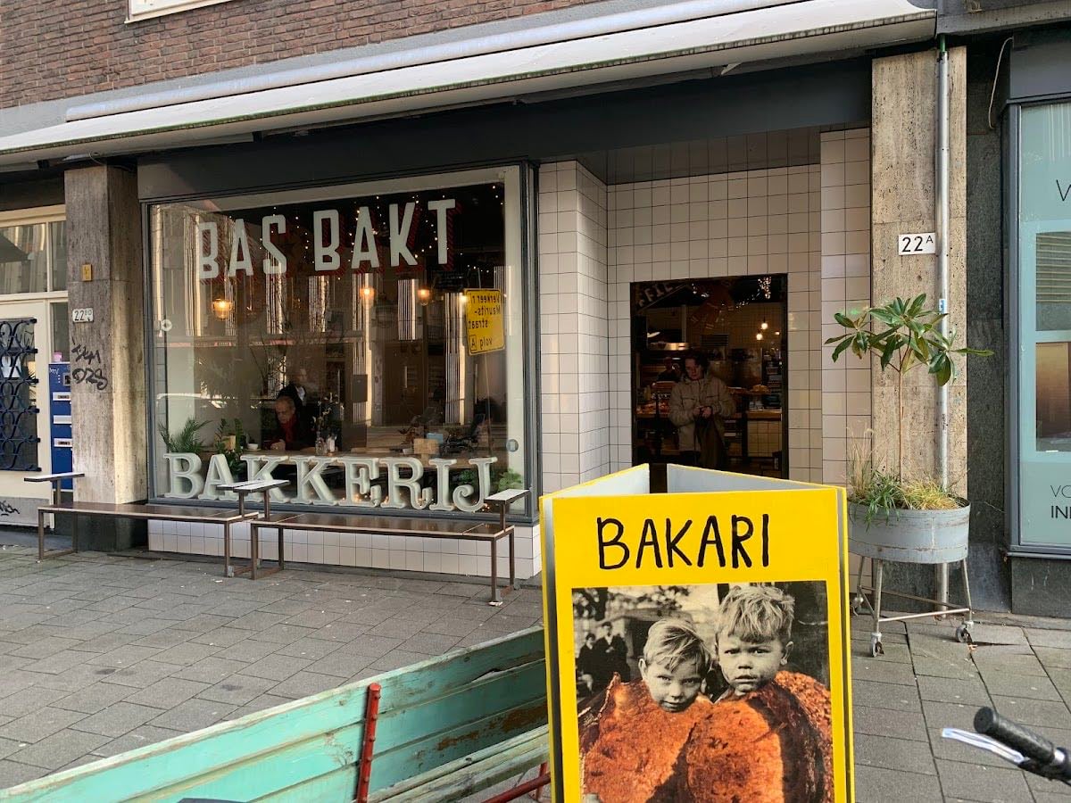 Bas Bakt