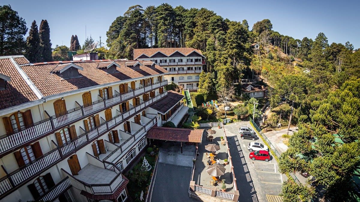 Campos do Jordão | Hotel Leão da Montanha - Mais uma viagem de mulheres, com grandes lembranças. Fomos eu, minha avó, minha mãe e minha irmã. Uma viagem bem relax, com sensação de friozinho, chocolate quente, queijos e vinhos.