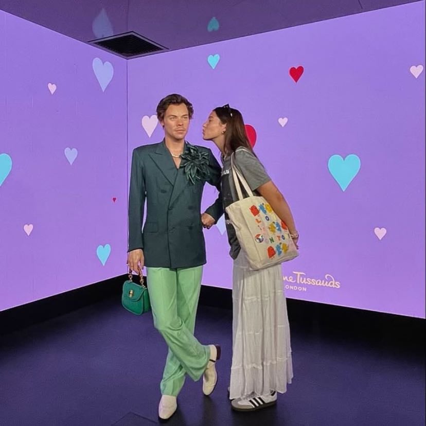 Maddame Tussauds - HARRYS WAX FIGURE. I just need to hug it, itโs the closest thing to getting a real hug from haz.