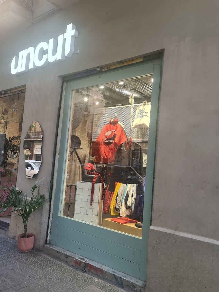 UNCUT - Vintage Store & Unique items