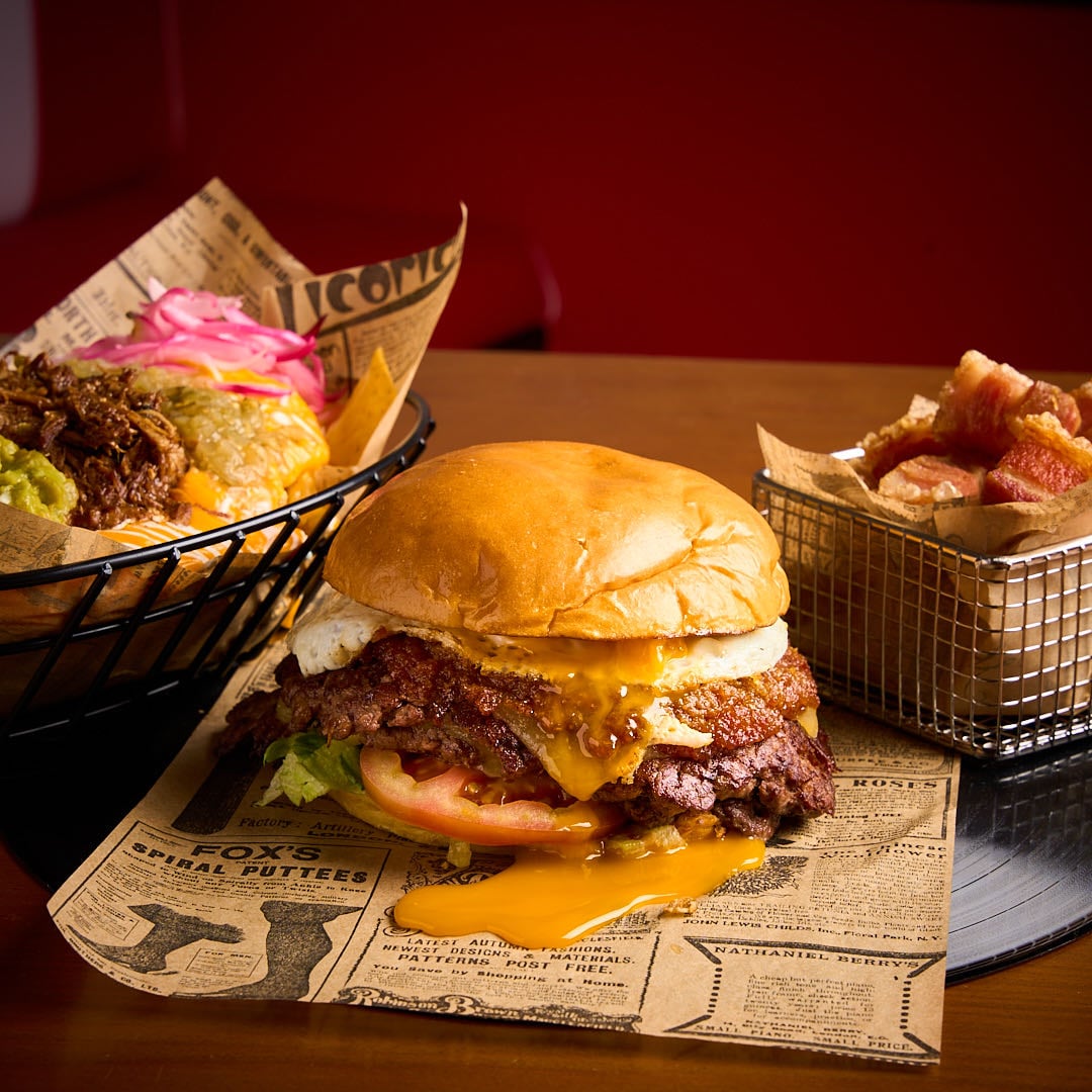 Lucky Cat Burger