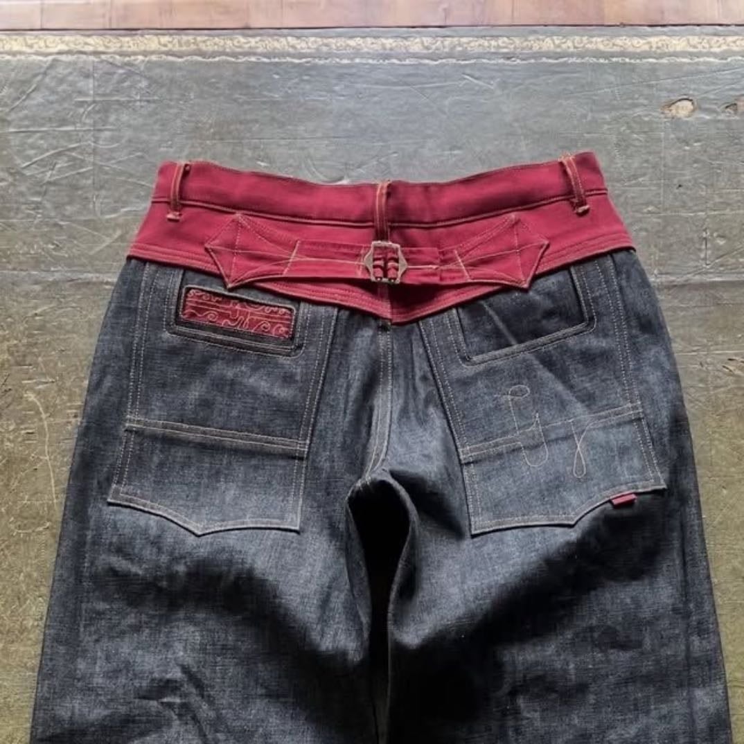 pants w tightener in back