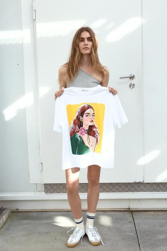 CAMISETA ESTAMPACIÓN CHICA - ZARA