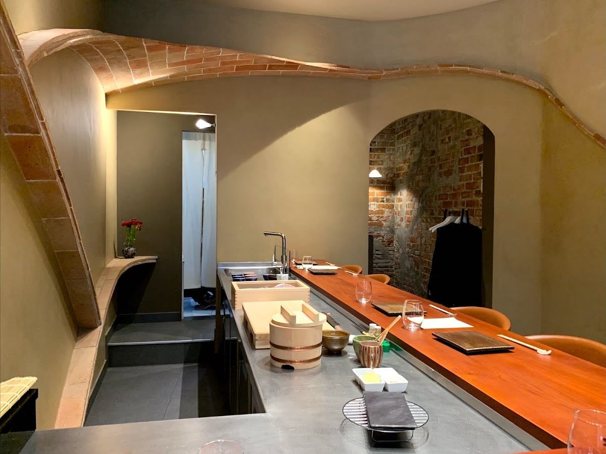 SENSATO Restaurant