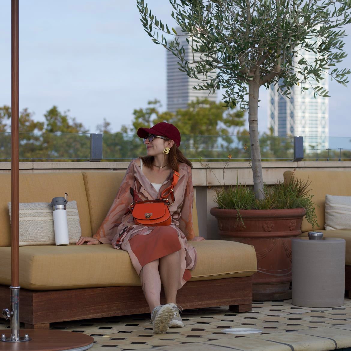 Borneta Rooftop - Minimalist & Luxurious Hotel