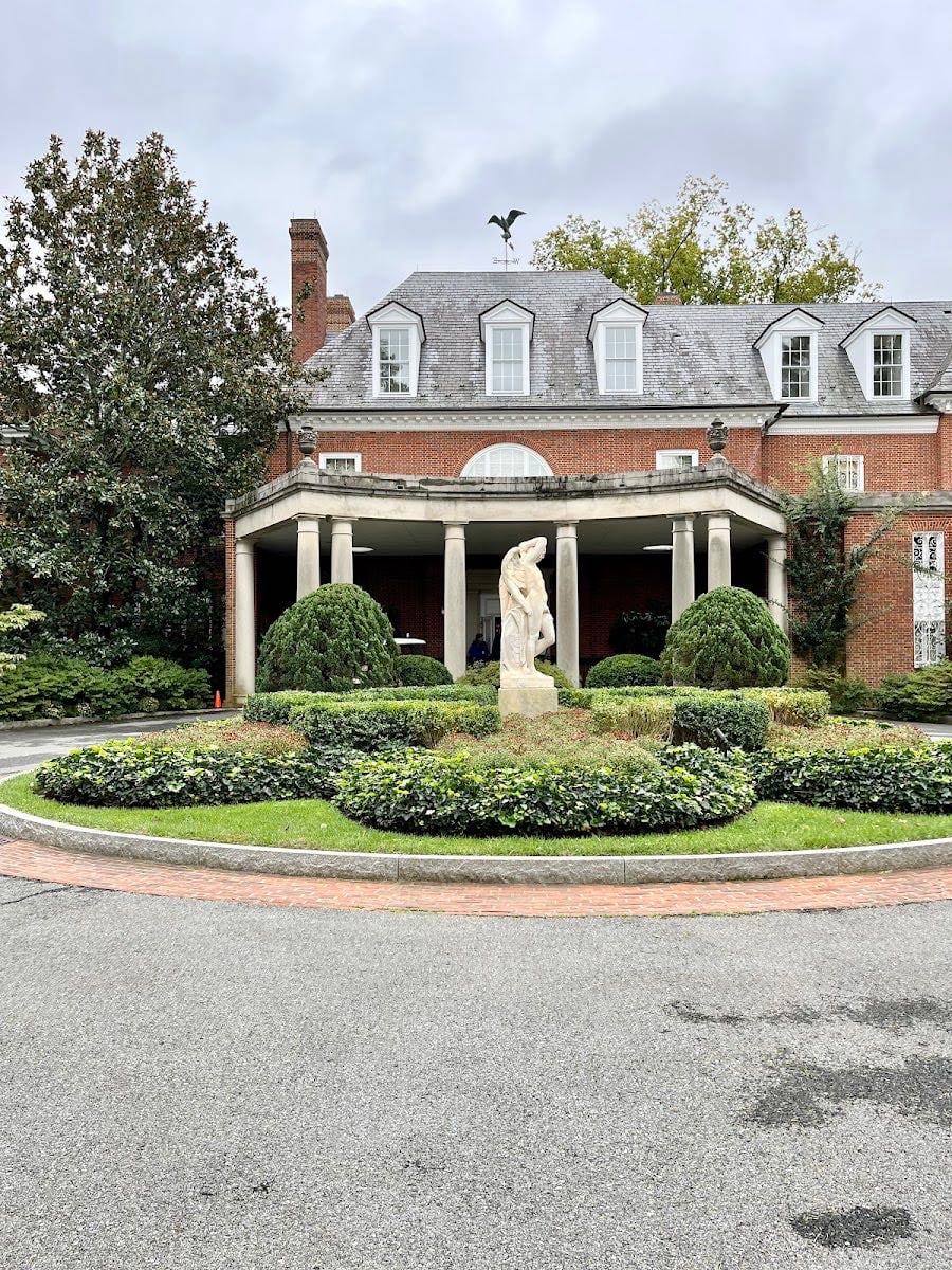 Hillwood Estate, Museum & Gardens
