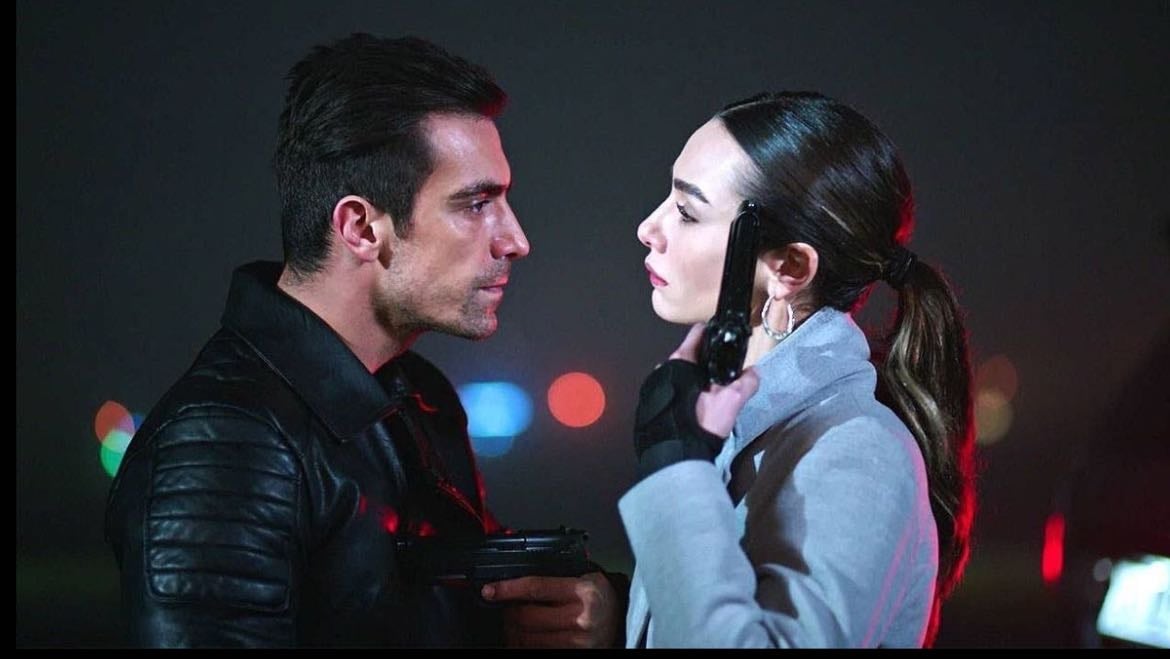 Asli Çinar & Ferhat Aslan - Siyah beyaz aşk