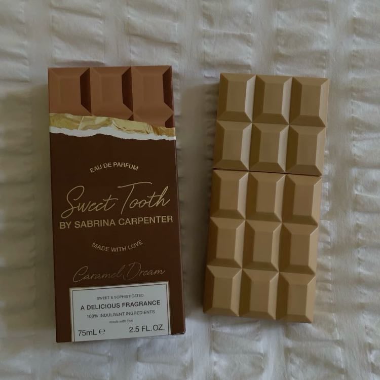 Sweet tooth caramel perfume - By Sabrina carpenter