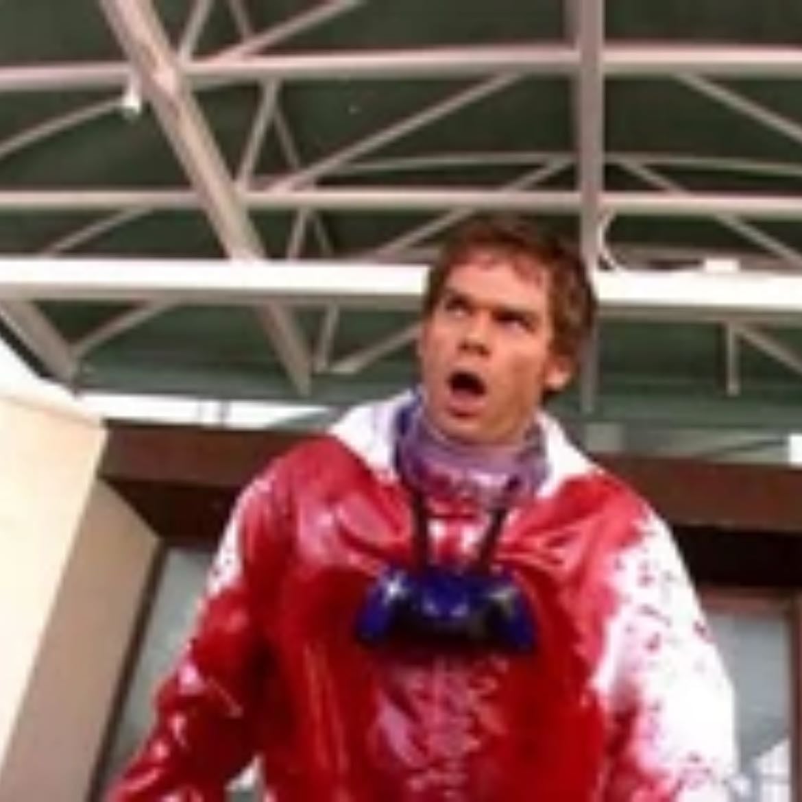 1x10 - Seeing red