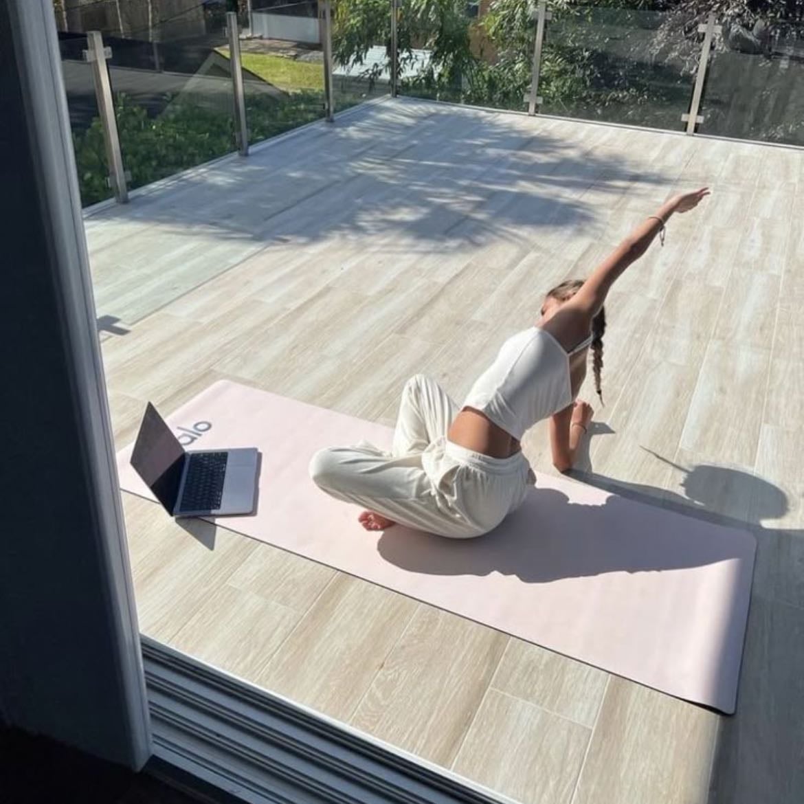 meditación/yoga - reduce tus niveles de estrés y relaja tu cuerpo