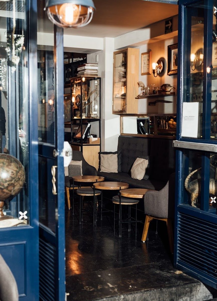 Baltra Bar