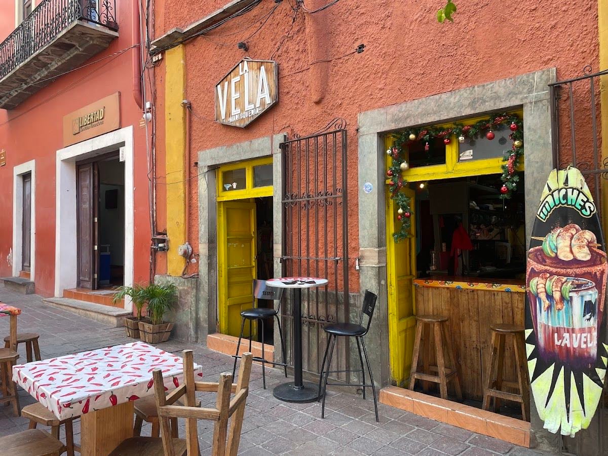 La Vela - LAS MICHELADAS TOP y el aguachile no se diga