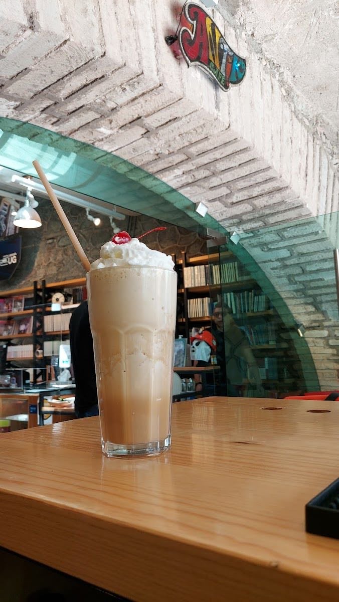 Antik Café