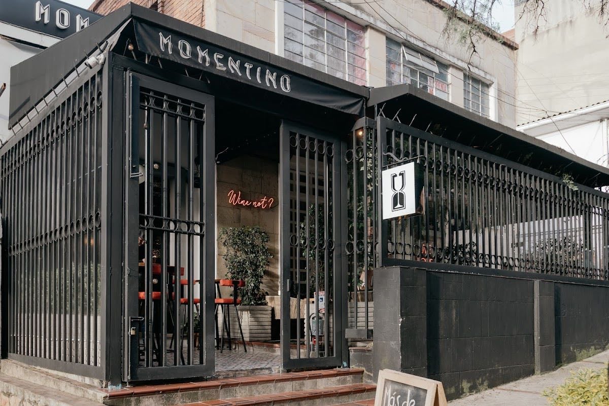 Momentino Wine Bar