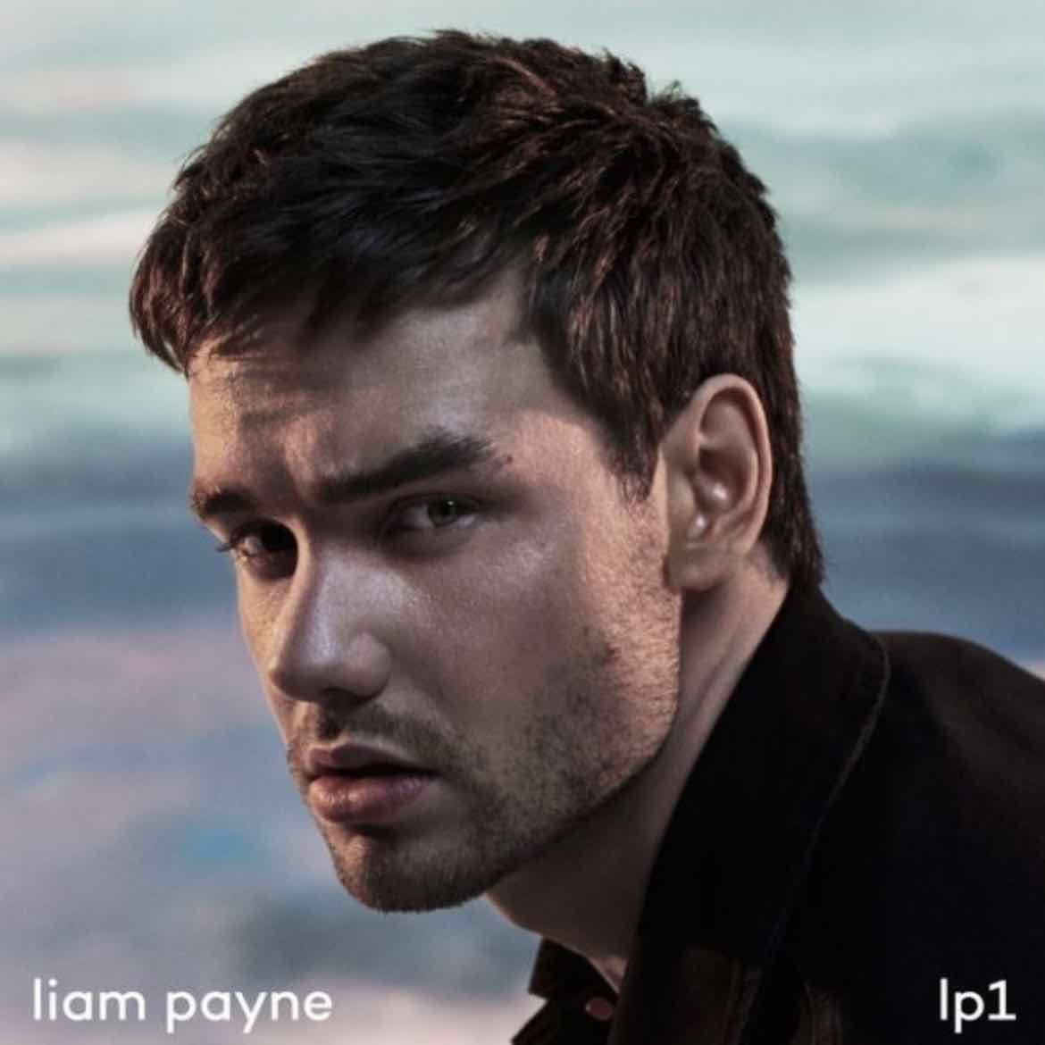 POLAROID - special mention : STRIP THAT DOWN