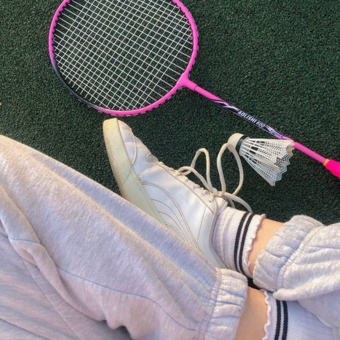 Sports 🏸 - Badminton, basketball, volleyball, tennis, golf, gymnastics, figure skating, swimming, archery, muay thai, football, etc.