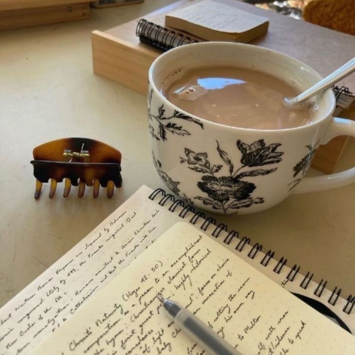 Writing 📝 - Fiction, nonfiction, poetry, academic, blogging, script, professional
