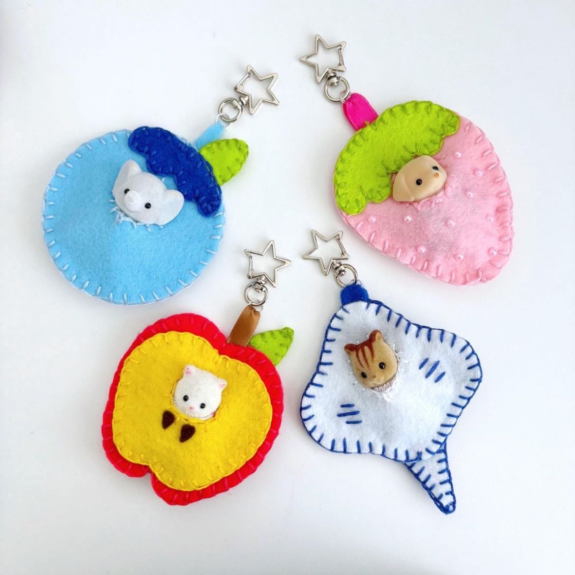 Trinket holder