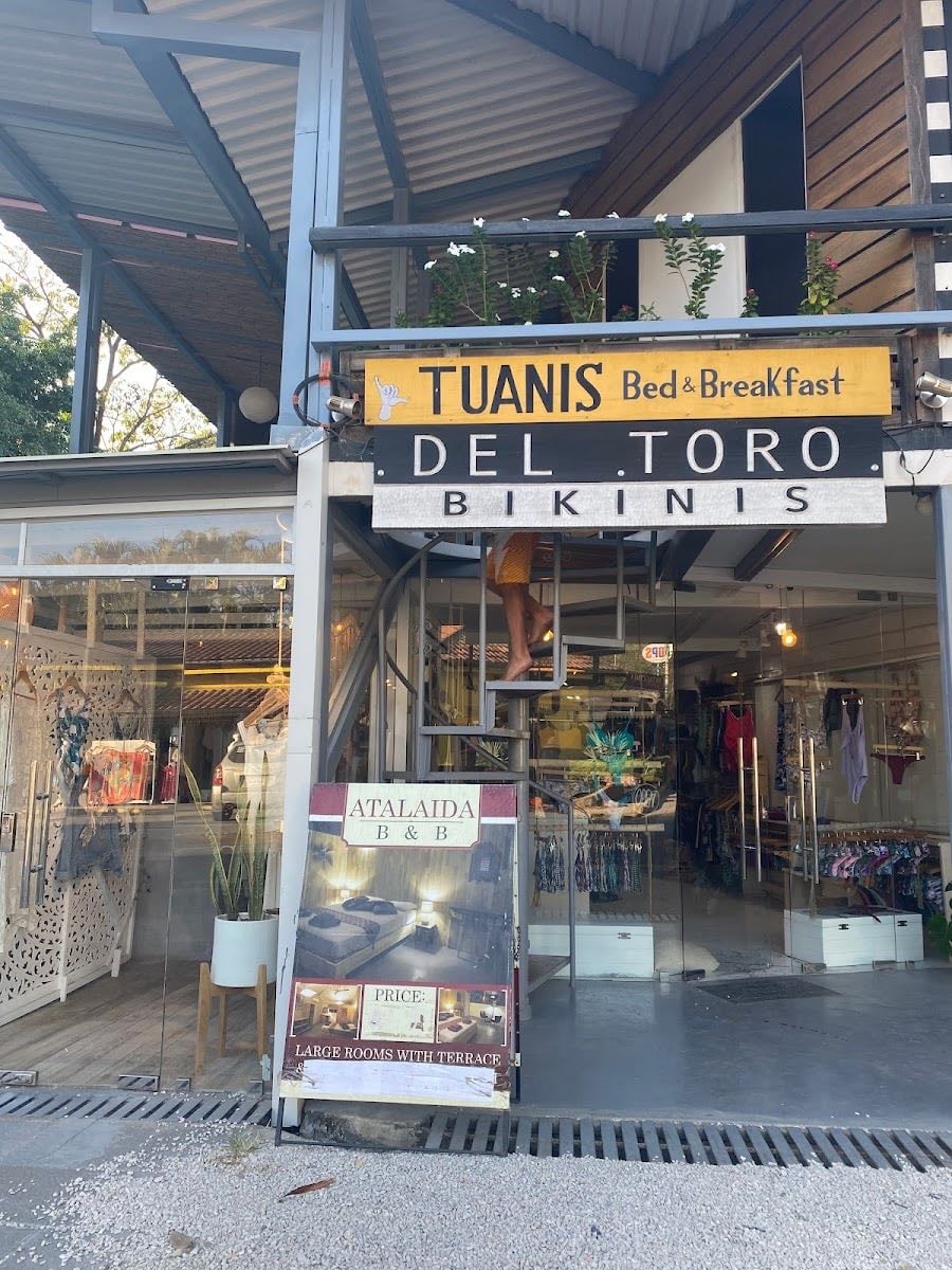 Del Toro Bikini Shop Tamarindo