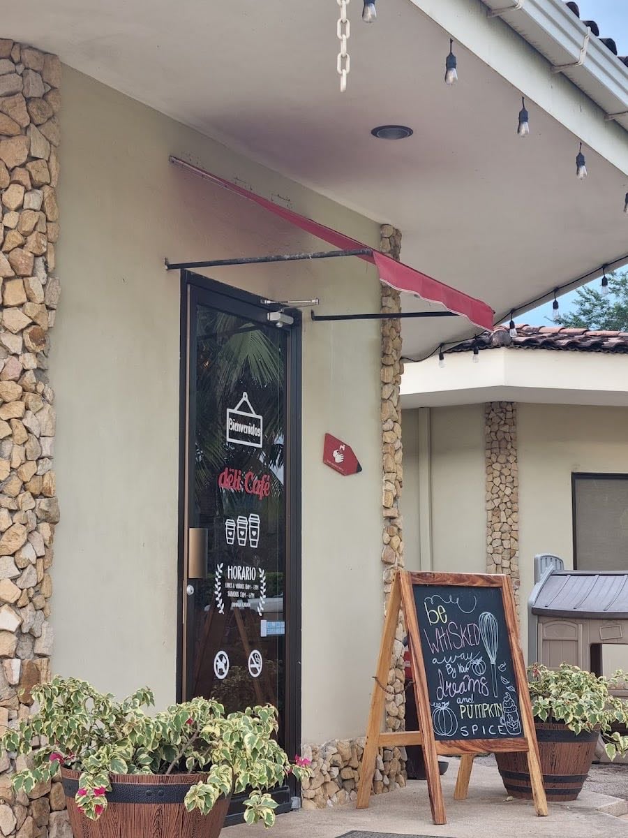 Deli Café