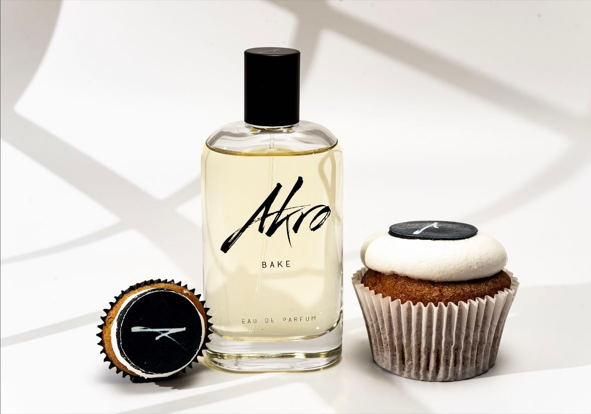 Bake Akro perfume
