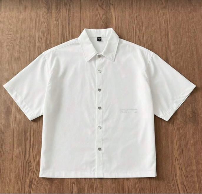 Camisa branca de botão