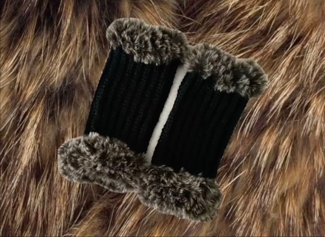 furry gloves
